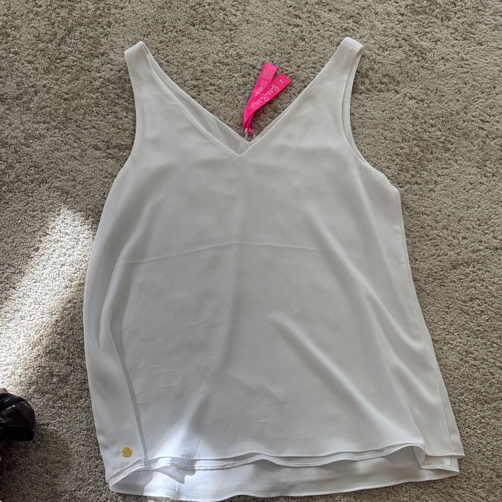 Elegant White Sleeveless Top